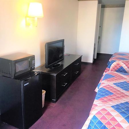 American Inn & Suites Αλμπουκέρκι Εξωτερικό φωτογραφία